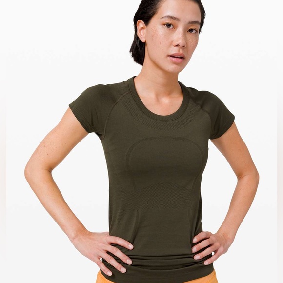 SOLD - Lululemon Swiftly Tech Short Sleeve Crew - Picture 1 of 5